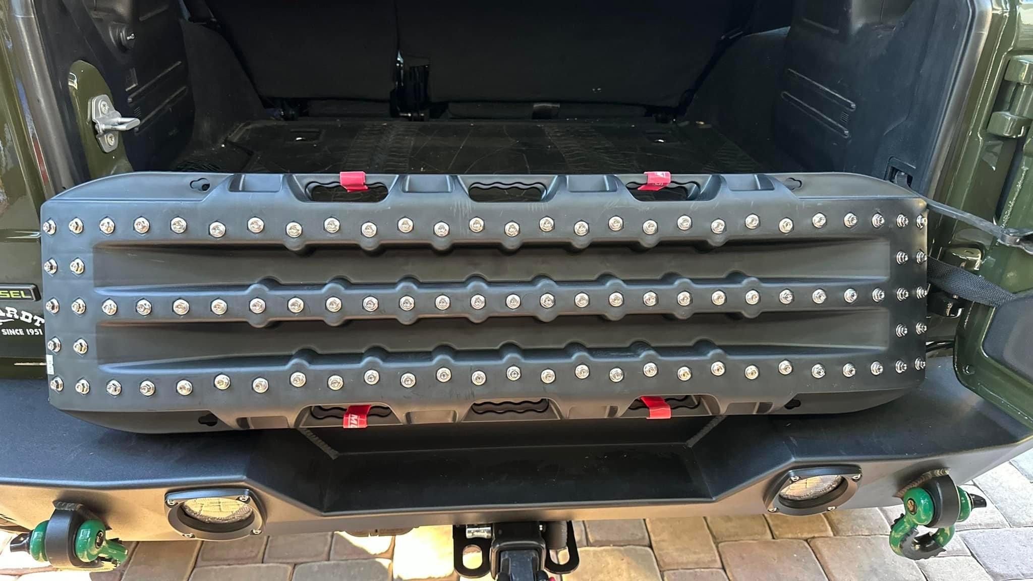 Ultimate Traction recovery board with steel plugs