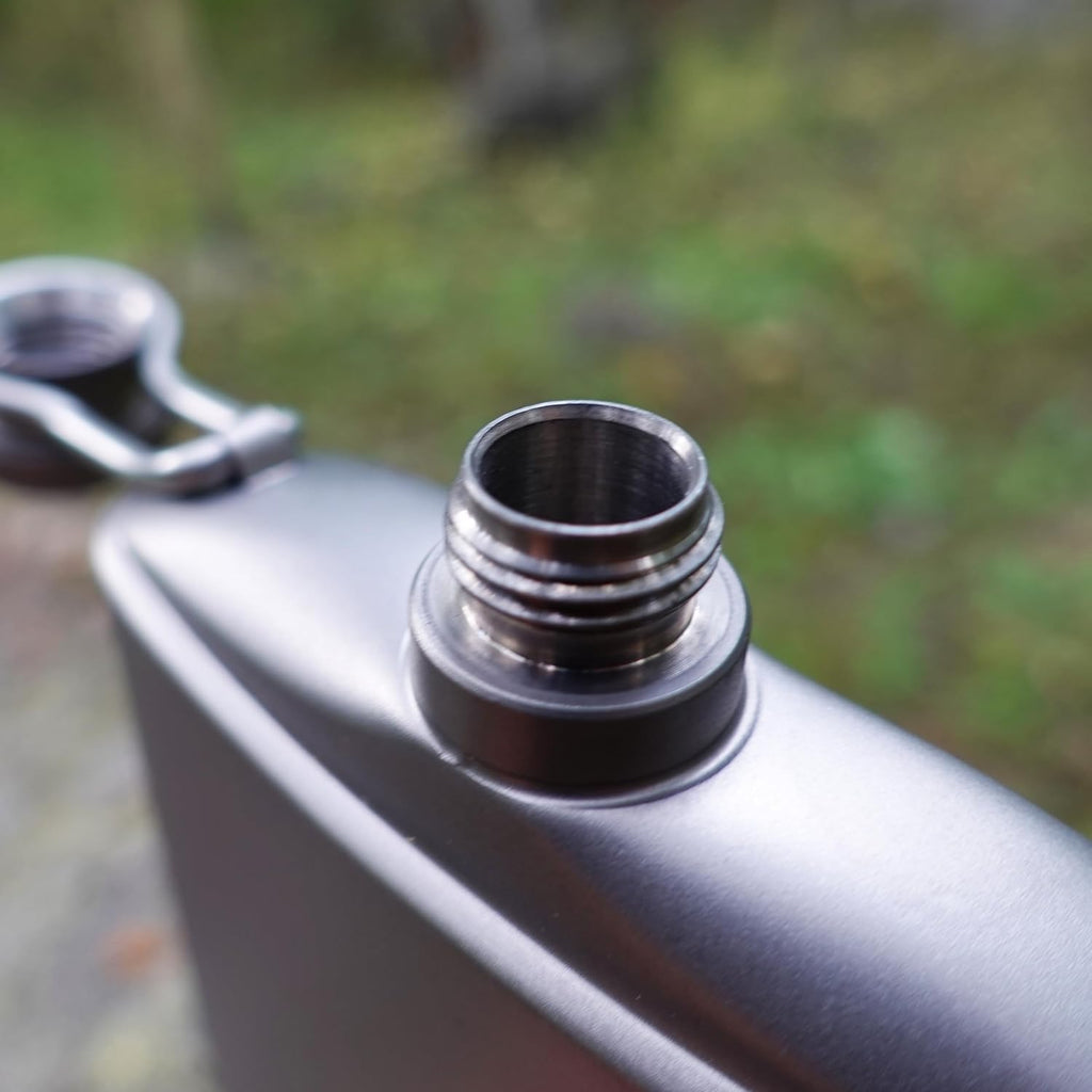 Kuvik 260ml Titanium Flask